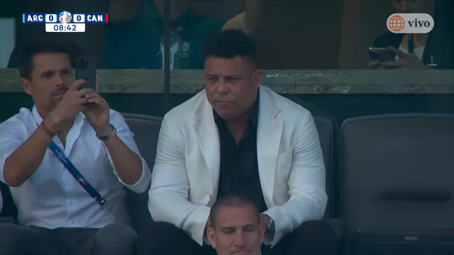 Ronaldo Nazario sorprendió tras acudir al Argentina vs Canadá por la Copa América 2024 / Captura / América TV