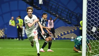 Anthony Gordon le ganó la espalda a Nahuel Molina y anotó el 1-0 de Inglaterra vs Argentina