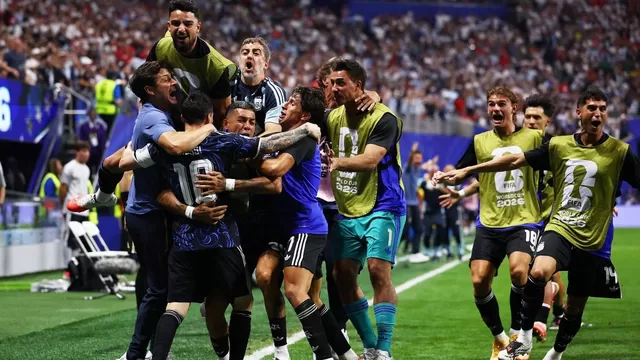 Argentina venció 2-1 a Inglaterra por la semifinal del Mundial 2026 en el Estadio de Atlanta. Messi jugará su tercera final de una Copa del Mundo. / Fuente: Reuters by Agustin Marcarian