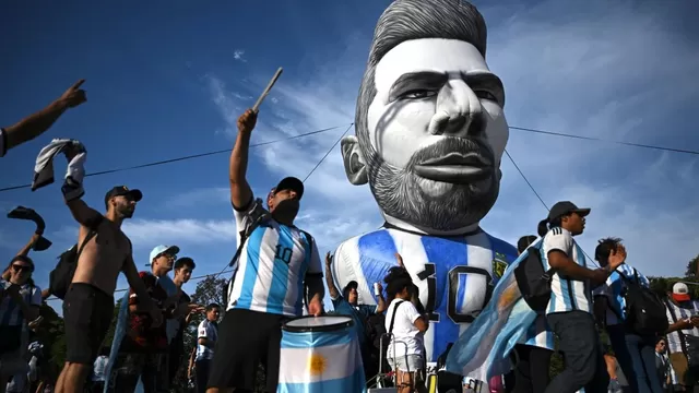 Argentina vs. Países Bajos: Hinchas de la Albiceleste realizaron banderazo en Doha