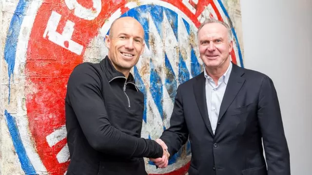 Arjen Robben firmó su renovación con el Bayern Munich hasta el 2018