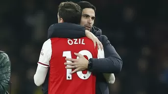 Arsenal: Arteta explicó por qué excluyó a Özil de la Premier League