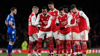 Arsenal goleó 4-0 al Everton  y se afianza en el liderato de la Premier League