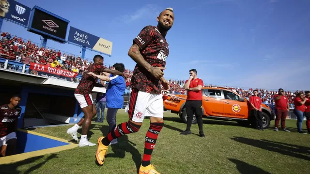 Arturo Vidal: Así fue el debut del mediocampista chileno con Flamengo