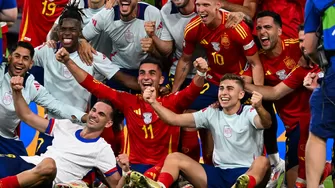 España festejó a lo grande su pase a la final de la Eurocopa / Foto: AFP / Video: N Deportes