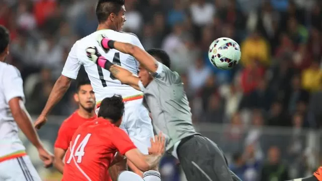 Así fue la salida en falso de Pedro Gallese en el gol de México