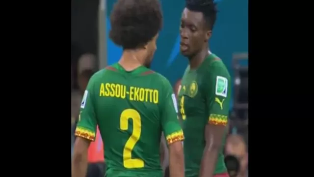 Así se encararon y llegaron a las manos dos jugadores de Camerún-foto-1