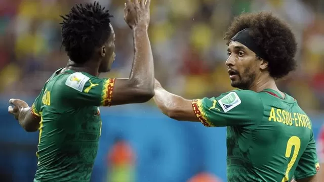 Así se encararon y llegaron a las manos dos jugadores de Camerún-foto-4