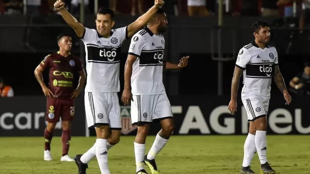 Olimpia venció 2-1 a Godoy Cruz y avista los octavos de Copa Libertadores | Foto: AFP.