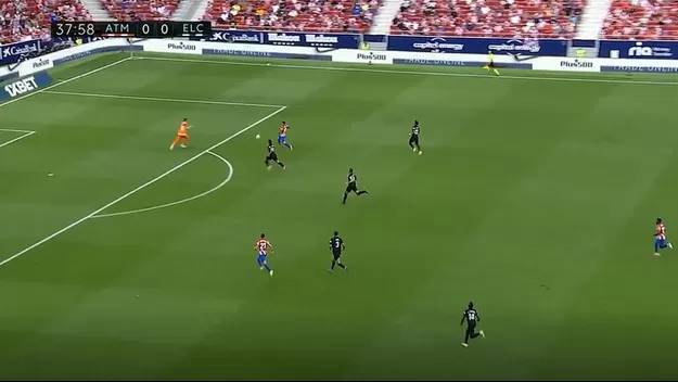 Atlético de Madrid: Correa anotó el 1-0 tras terrible error del arquero del Elche