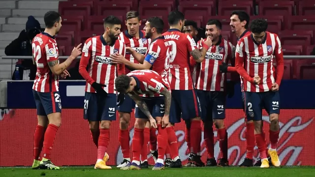 Atlético de Madrid superó 2-0 al Sevilla y sigue firme en la cima de LaLiga