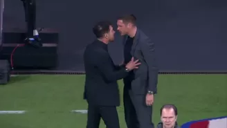 Cholo Simeone se cruzó con Sebastian Kehl, director deportivo y exjugador de Borussia Dortmund. | Video: ESPN.