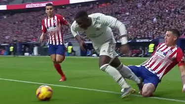 Esta es la pol&amp;eacute;mica jugada de Gim&amp;eacute;nez con Vin&amp;iacute;cius. | Foto: Captura de video.