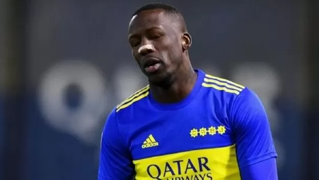 Atlético Tucumán repudia insultos racistas que recibió Luis Advíncula