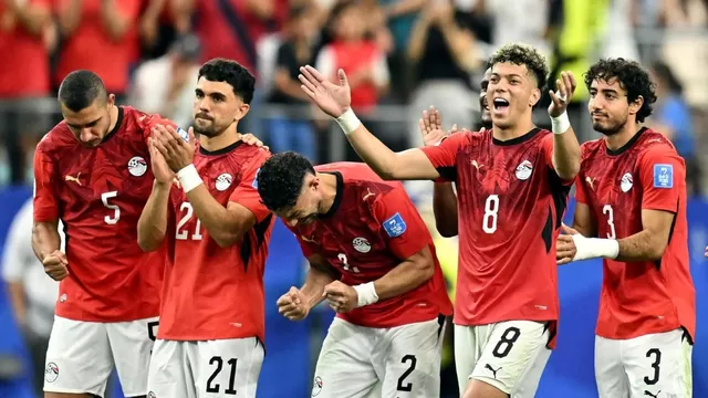 Egipto clasificó a los octavos de final tras vencer a Australia en penales. Foto: Reuters