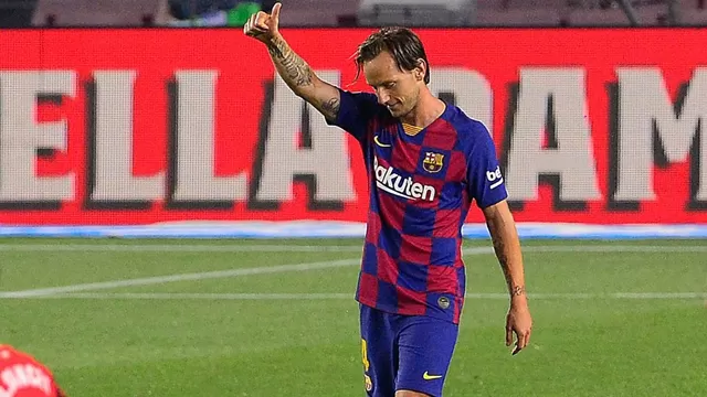 Barcelona confirmó el traspaso del croata Ivan Rakitic al Sevilla