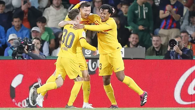 Barcelona goleó 4-0 al Elche y dio un paso más hacia el título en España