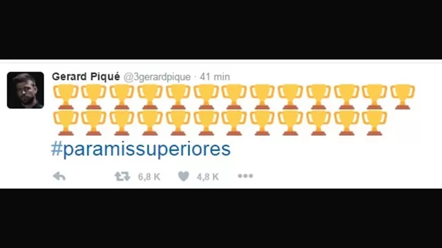 Piqu&amp;eacute; con la copa del Mundial de Clubes.-foto-2