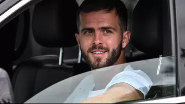 Miralem Pjanic tiene 30 años | Foto: AFP.