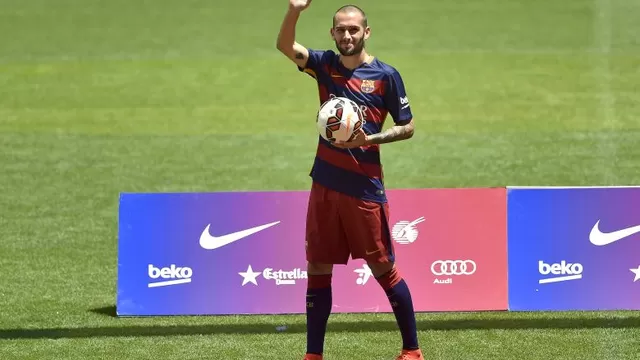 Aleix Vidal reci&eacute;n podr&aacute; jugar con el Barcelona a partir de enero de 2016 por la sanci&oacute;n de la FIFA (EFE)