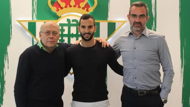 Martín Montoya nuevo compañero de Juan Vargas en Betis