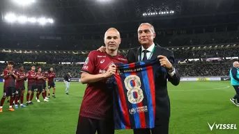 Barcelona venció al Vissel Kobe en despedida a Andrés Iniesta