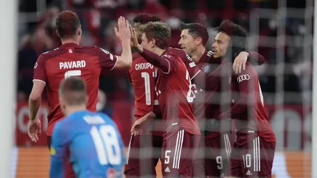 Lewandoski marcó un &#39;hat-trick&#39; en el partidos disputado en el Allianz Arena. | Foto: Bayern Munich.