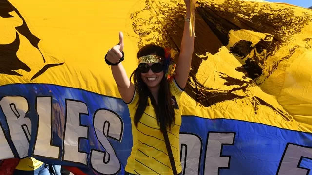 Las colombianas más bellas que nunca paran de alentar a su selección-foto-3