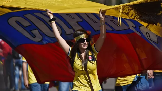 Las colombianas más bellas que nunca paran de alentar a su selección-foto-5