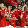 Benfica venció 2-1 al PSV en playoff de ida de la Champions League