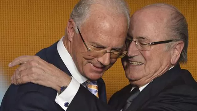 Joseph Blatter y Franz Beckenbauer est&amp;aacute;n siendo investigados por la FIFA.