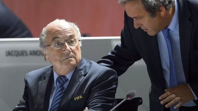 Blatter reveló que Platini lo amenazó con que iría a cárcel