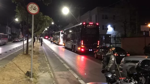 Zambrano está acusado: Boca Juniors declara en una comisaría tras incidentes en el Mineirao