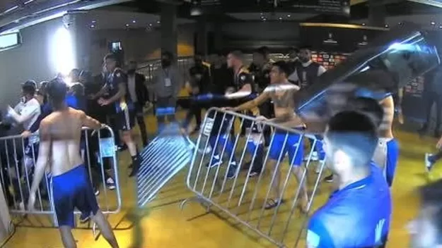 Boca Juniors vs. Mineiro: Policía intervine con gases lacrimógenos tras pelea entre jugadores