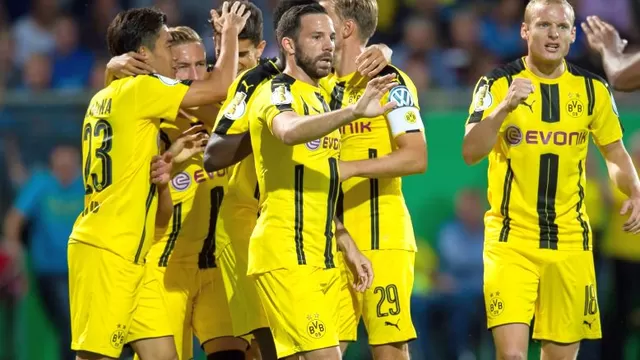 Borussia Dortmund pasó sin problemas a segunda ronda de Copa Alemana