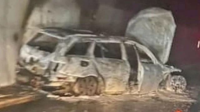 Bosnia: Hinchas enfurecidos del Velez Mostar incendiaron el auto de un árbitro