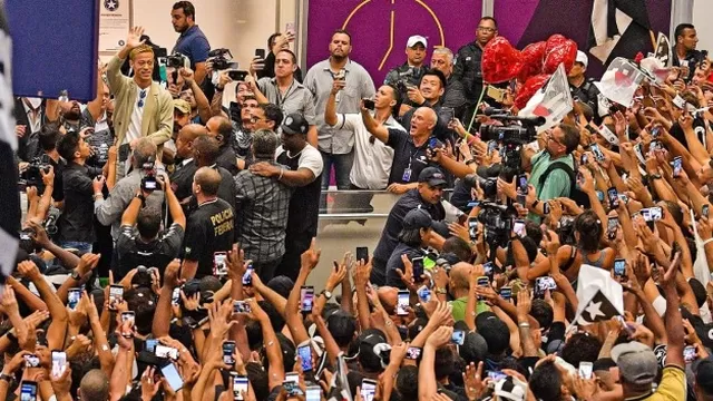 Botafogo: Miles de hinchas dieron calurosa bienvenida al japonés Honda en Río de Janeiro