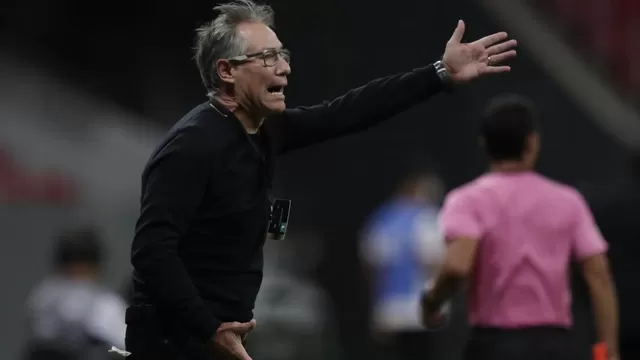 Brasil: Ariel Holan dejó de ser DT de Santos a un día del choque con Boca Juniors