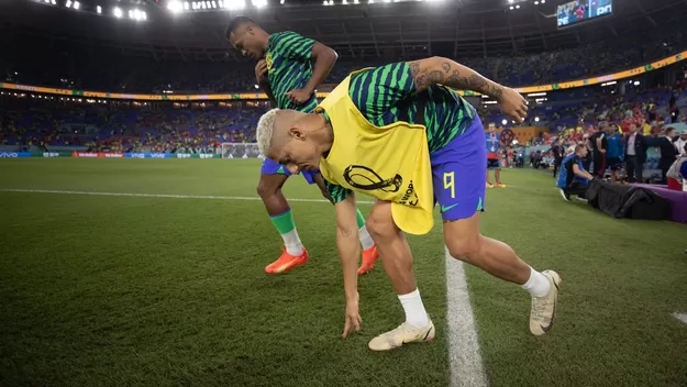Brasil consulta a FIFA sobre mal estado del campo del estadio 974