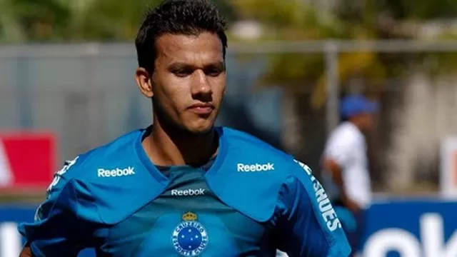 Henrique Pacheco Lima, futbolista brasileño de 35 años. | Foto: Cruzeiro/Video: YouTube