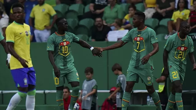 Brasil perdió 4-2 ante Senegal y llega con dudas al arranque de las Eliminatorias