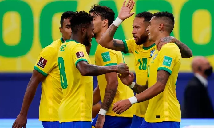 Equipos brasileños homenajean a su selección con camisetas amarillas