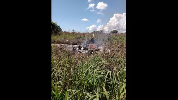 La avioneta cayó a tierra por razones aún desconocidas | Foto: Globoesporte.