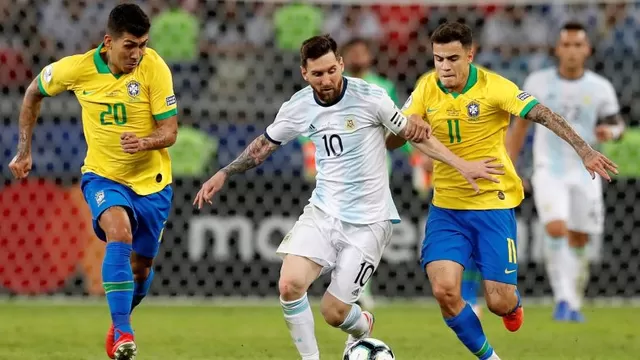 La selección argentina no pudo con Brasil. | Foto: EFE