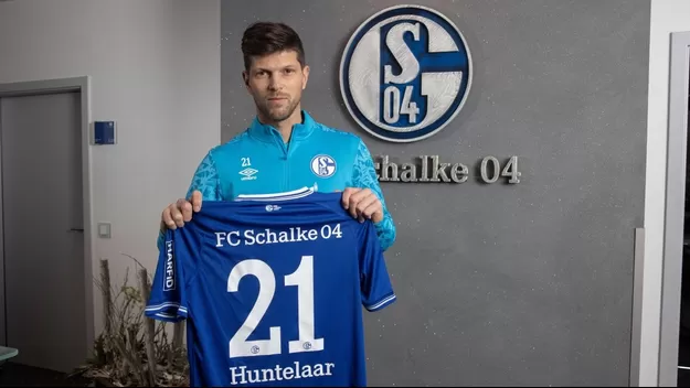 Bundesliga: Huntelaar vuelve al Schalke a intentar evitar el descenso