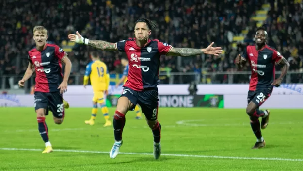 ¡La racha continúa! Cagliari igualó 2-2 con agónico gol de Lapadula