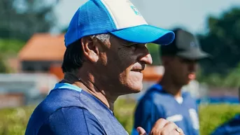 Carlos Bustos inició su etapa como entrenador del Blooming de Bolivia