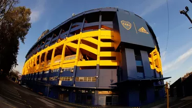 Según varios medios argentinos, serían un total de 19 infectados: 14 futbolistas y 5 del comando técnico. | Foto: Boca Juniors