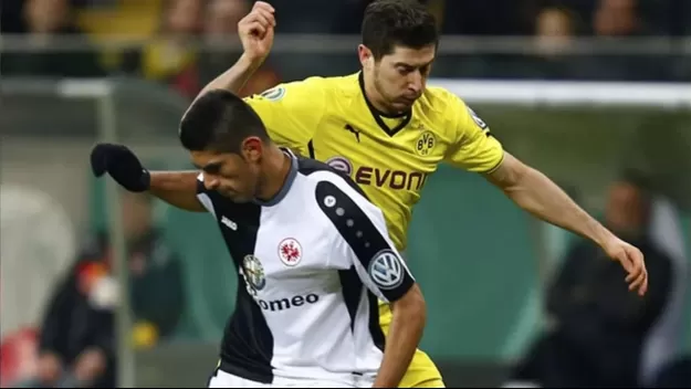 Carlos Zambrano reaccionó a la acusación de Robert Lewandowski