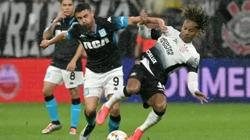 Con Carrillo, Corinthians igualó con Racing por la Sudamericana